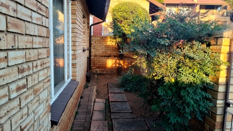 3 Bedroom Property for Sale in Safari Gardens North West